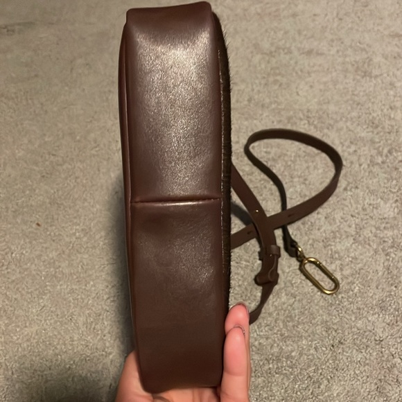 Brown leather Madewell camera bag. Calf hair on one side, smooth leather other - Picture 4 of 9
